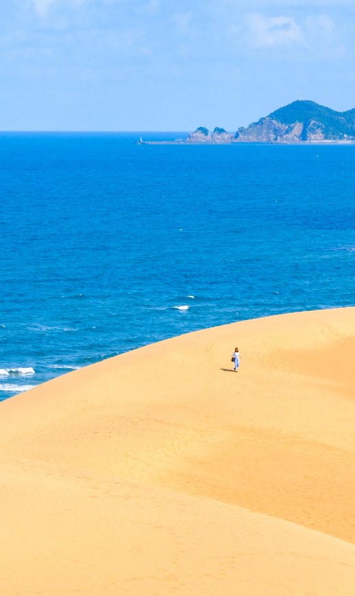 海と砂浜
