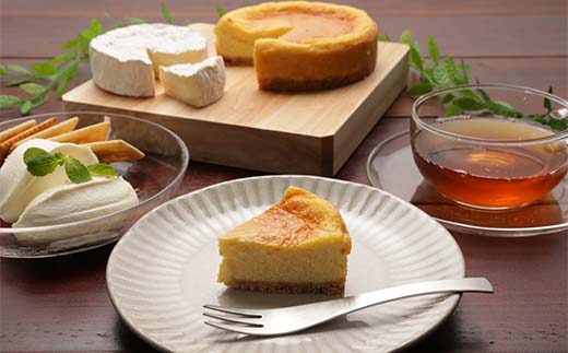 北海道カマンベールチーズケーキ 北のハイグレード食品 デザート スイーツ 洋菓子 焼き菓子 お菓子 F6S-595
