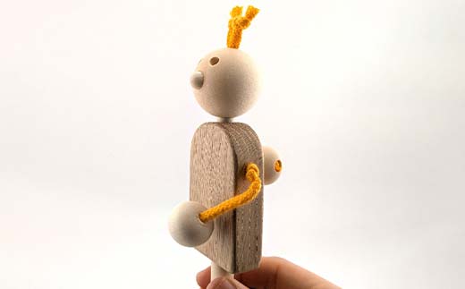 【ＫＥＭ】イヤイヤ （ヒモ黄）HOKKAIDO WOOD 木製 おもちゃ オモチャ 自然 子供 子ども こども プレゼント F6S-439