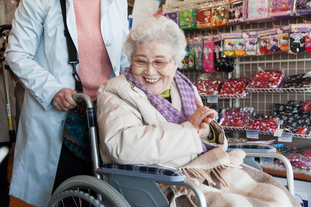 ヘルパー同行型介護付旅行サービス　夢たび利用券（45,000円分）