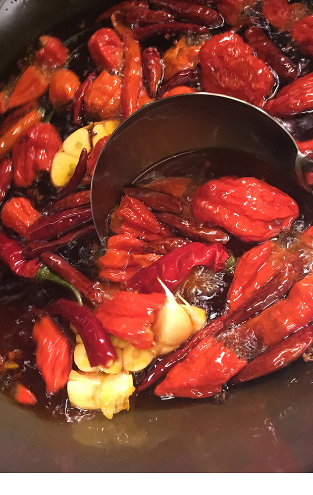 辛いラーメン14　《冷凍》辛味噌【14倍】＋ 辛醤油【14倍】 4食セット