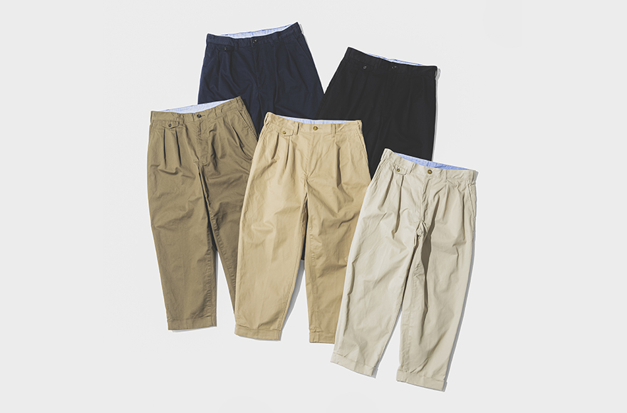 BEAMS PLUS 2プリーツ ツイル パンツ　OLIVE　M