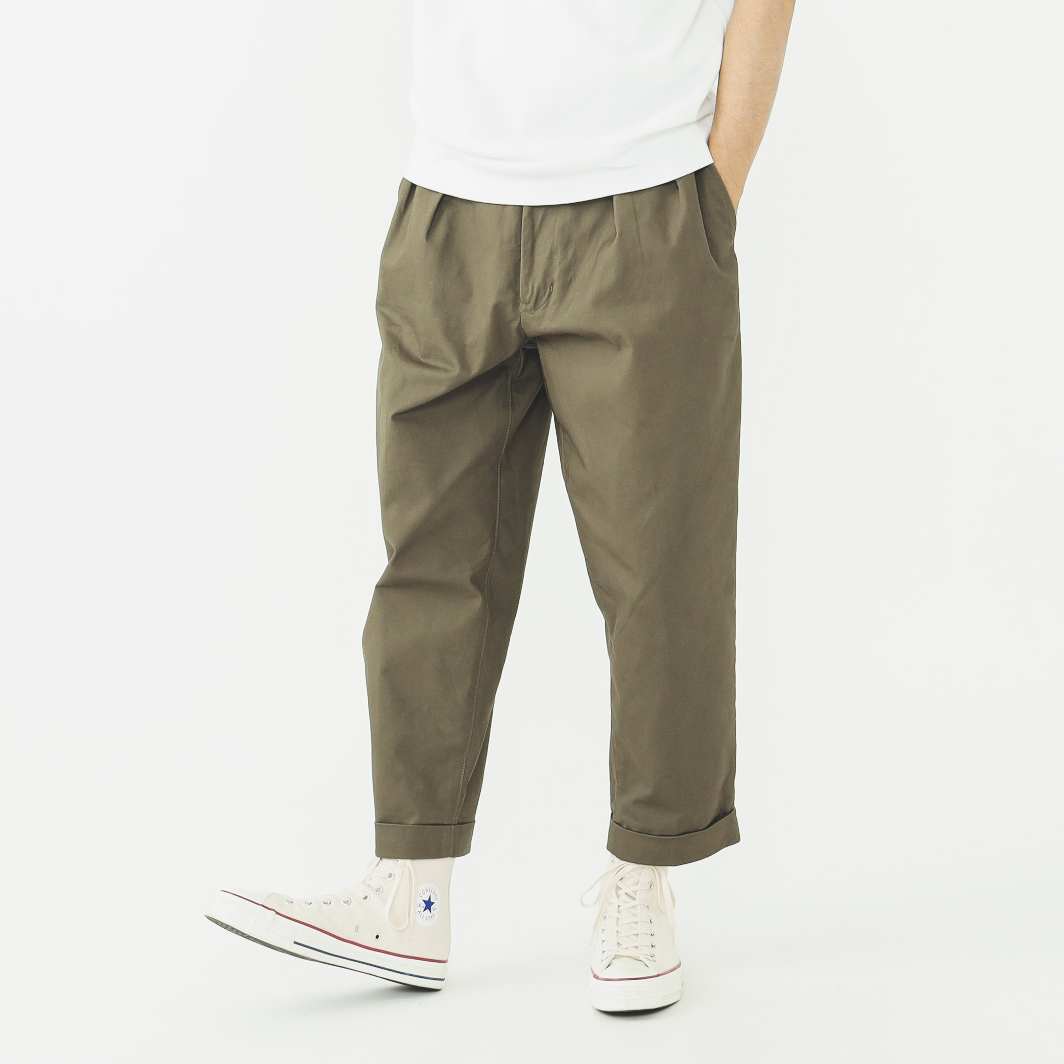 BEAMS PLUS 2プリーツ ツイル パンツ　OLIVE　XL