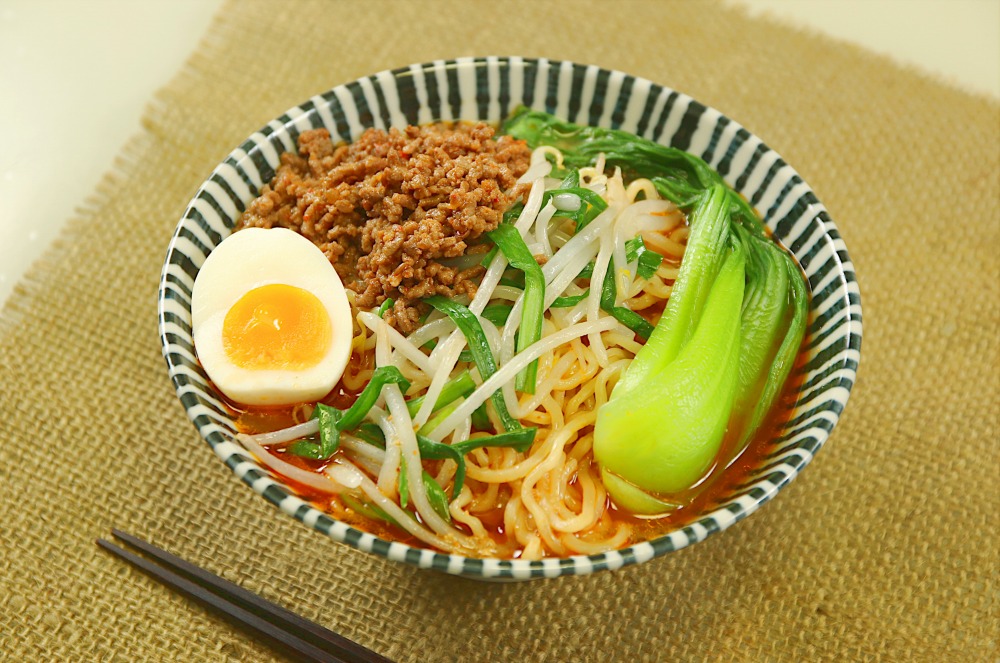 幻の玉ねぎ札幌黄ねりこみ！札幌苗穂元町ラーメン16食セット