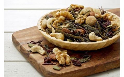 Ｎｕｔｓｋｏ ナッツとこんぶが入った自然のおやつ4点セット_HD038-005