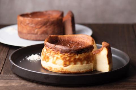 「メゾン フジヤ」のガトーフロマージュ（12㎝）_HD080-006