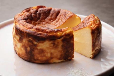 「メゾン フジヤ」のガトーフロマージュセット_HD080-004