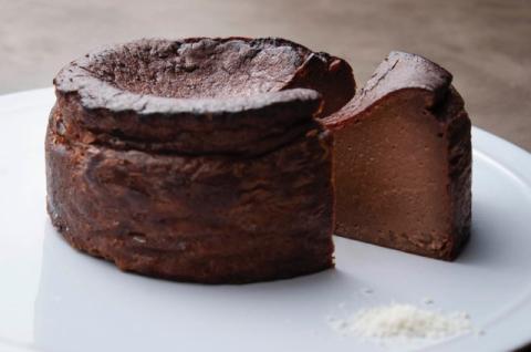 「メゾン フジヤ」のガトーフロマージュセット_HD080-004