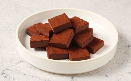 《冷凍》 北海道生チョコレート 4種 セット 約500g （約100g×5箱） 合計100粒 生チョコレート 生チョコ チョコレート チョコ ミルク ブラック ほうじ茶 抹茶 スイーツ 北海道 小樽市