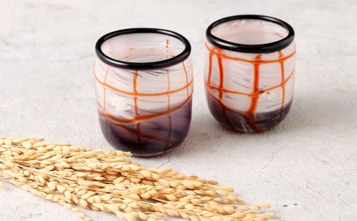 小樽の地酒を小樽のグラスで飲み比べ。 宝川 3種 と 【ぐいのみ】 2個セット （雪あかり） 宝川 純米大吟醸酒 日本酒 お酒 酒 ぐい呑み 北海道 小樽市 常温