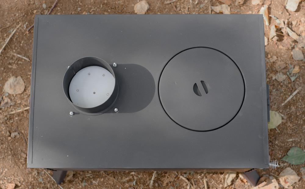 角型 薪ストーブ ”COMEON/カモン”