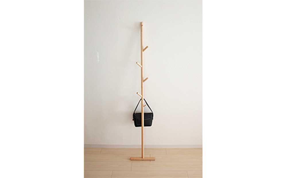 旭川家具　コサイン　ツリーラック メープル 【 旭川家具 北海道 旭川市 木製 家具 選べる樹種 コート掛け ハンガーラック ポール ハンガー スタンド 帽子掛け 軽量 玄関 リビング キッチン ベッドルーム 子ども部屋 シンプル ナチュラル 手作り 北欧 おしゃれ 天然木 無垢 】_00644