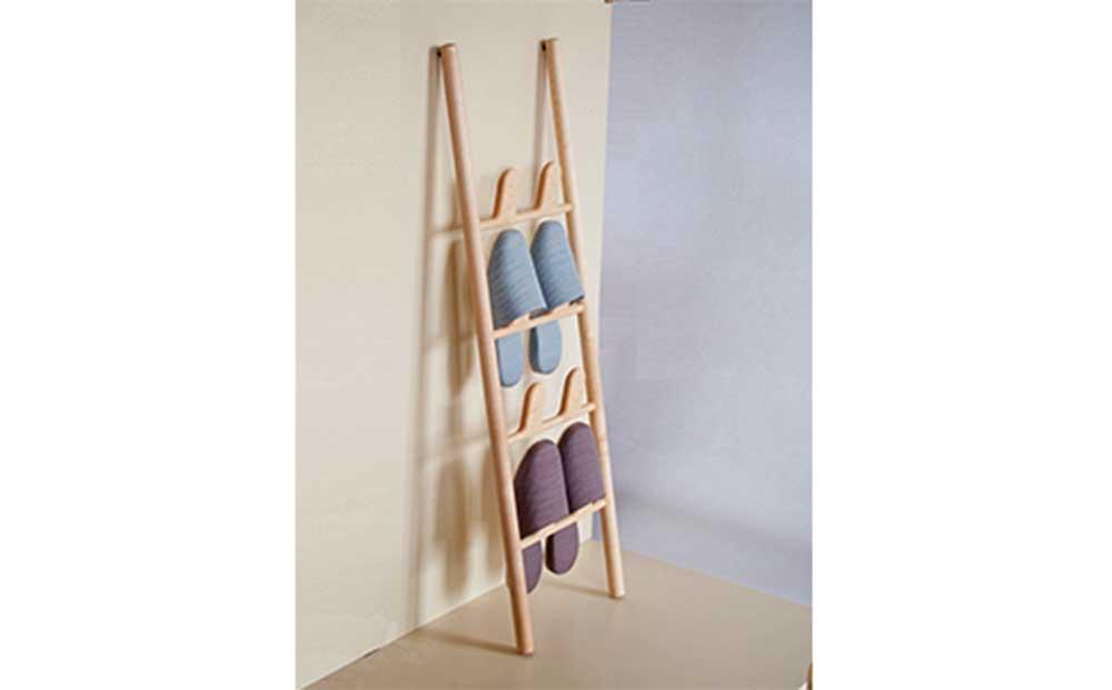 旭川家具　コサイン　リーフラック　メープル 【 旭川家具 北海道 旭川市 木製 家具 選べる樹種 スリッパ立て 玄関収納 スリッパ収納 省スペース コンパクト シンプル ナチュラル 手作り 北欧 おしゃれ 天然木 無垢 】_00646