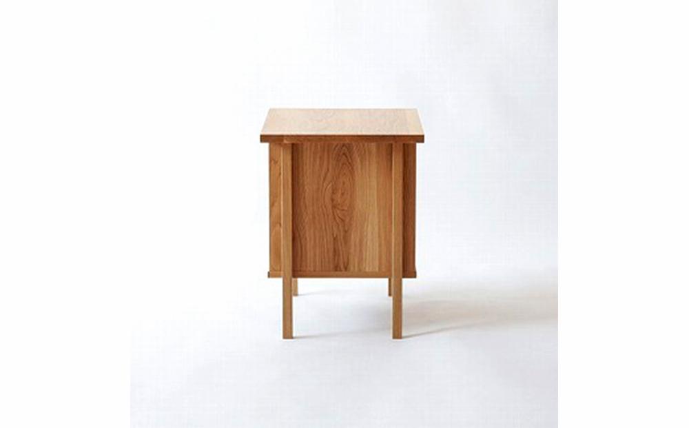 旭川家具　山室家具製作所　ALTO(アルト)　No.5　ナイトテーブル　ナラ 【 国産 無垢 インテリア 木製 ナチュラル ナイトテーブル サイドテーブル 収納 北海道 】 _00522