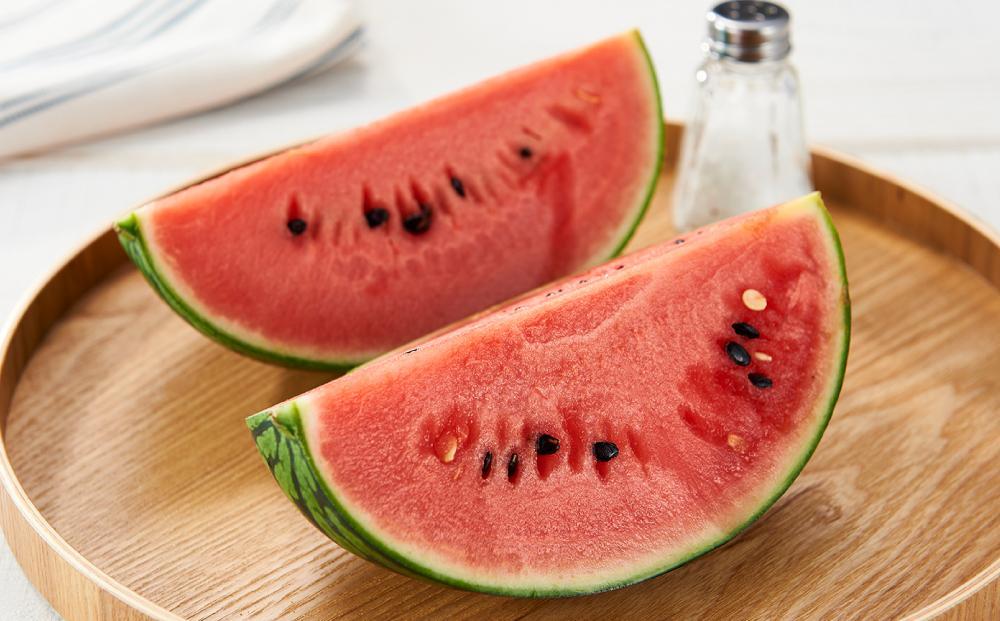 【26年発送先行予約】北海道産小玉スイカ約1.6kg×2玉 (2026年7月中旬から発送開始予定)_02063