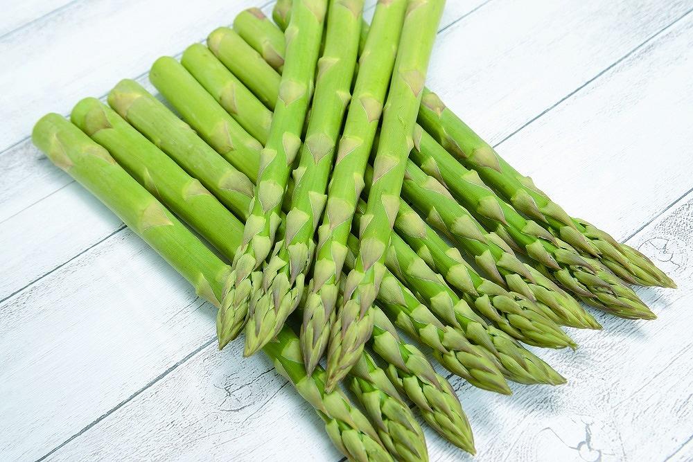 旭川産朝もぎ！グリーンアスパラガス2L～3Lサイズ1.0kg(2026年5月中旬発送開始予定)_01940