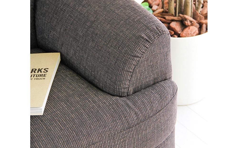 旭川家具 宮田産業 OLIVIA(オリビア) 3人掛けソファ ナチュラル色 【 国産 無垢 インテリア 木製 シック ソファ ソファー 2.5人掛け 3人掛け リビング ダイニング 北海道 】_00994