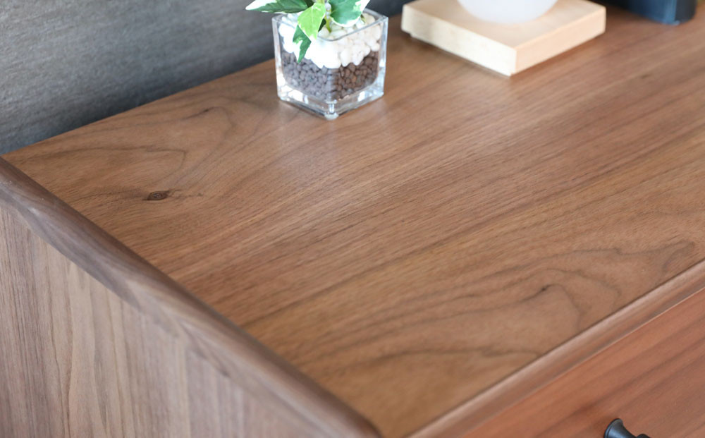 旭川家具 MUKU工房オリジナル ジャム リビングチェスト ウォールナット_04901