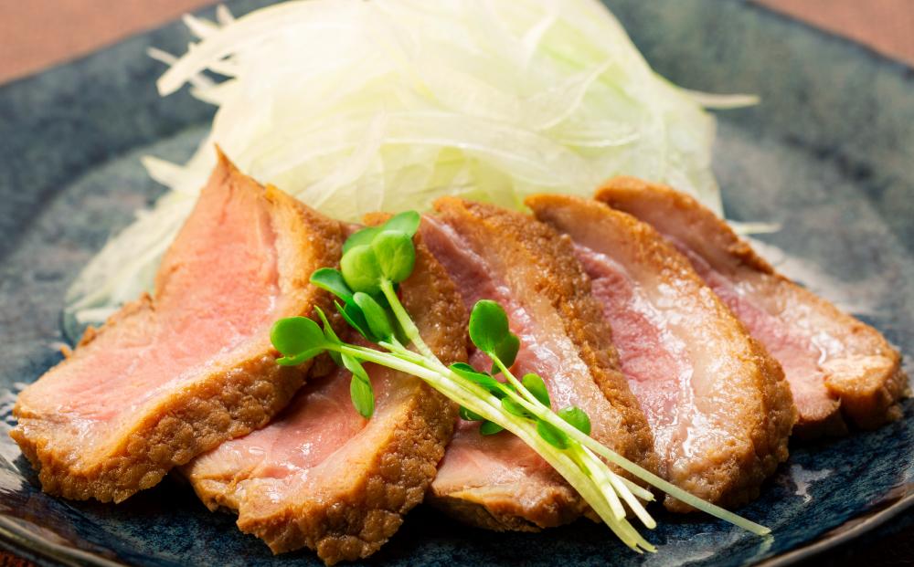 【ギフト用】名店の逸品をご家庭で。おかだ紅雪庭特製「鴨ロース」_00194