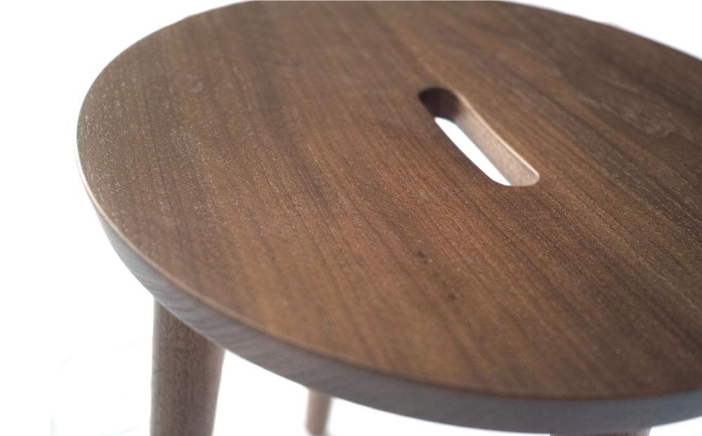 天然木使用 木製 スツール(丸)（ウォルナット） 2kg 椅子_01738