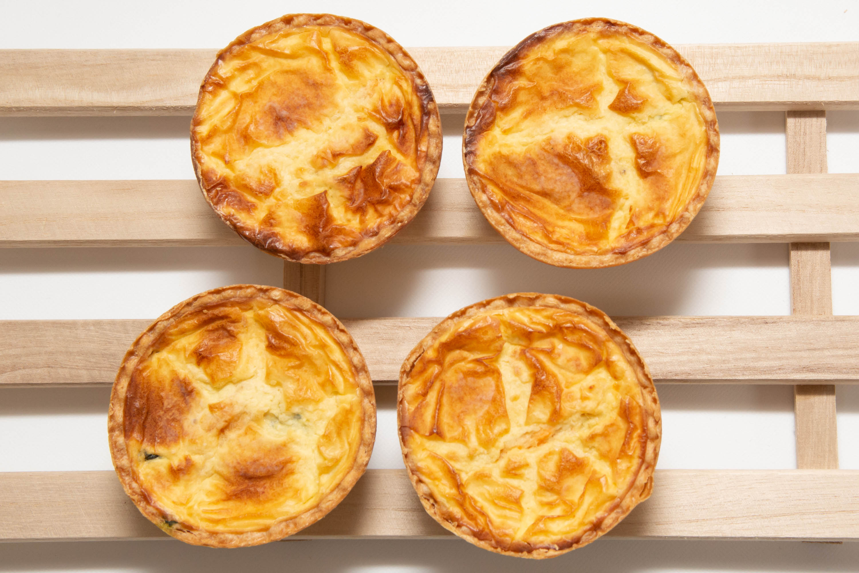 プリン屋さんが作った『かにのキッシュ』8個セット_04771