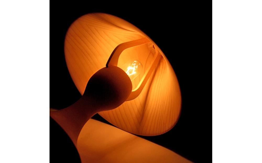 旭川クラフト 工房 灯のたね Shelly(シェリー) スタンドタイプ S 【 国産 無垢 インテリア 木製 ナチュラル デスクライト 卓上ライト テーブルランプ 照明 間接照明 ベッドサイド 寝室 北海道 】_00704