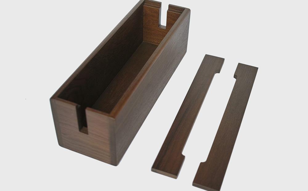 天然木使用 木製 ケーブルボックス (小) （ウォルナット） 蓋付き_01728