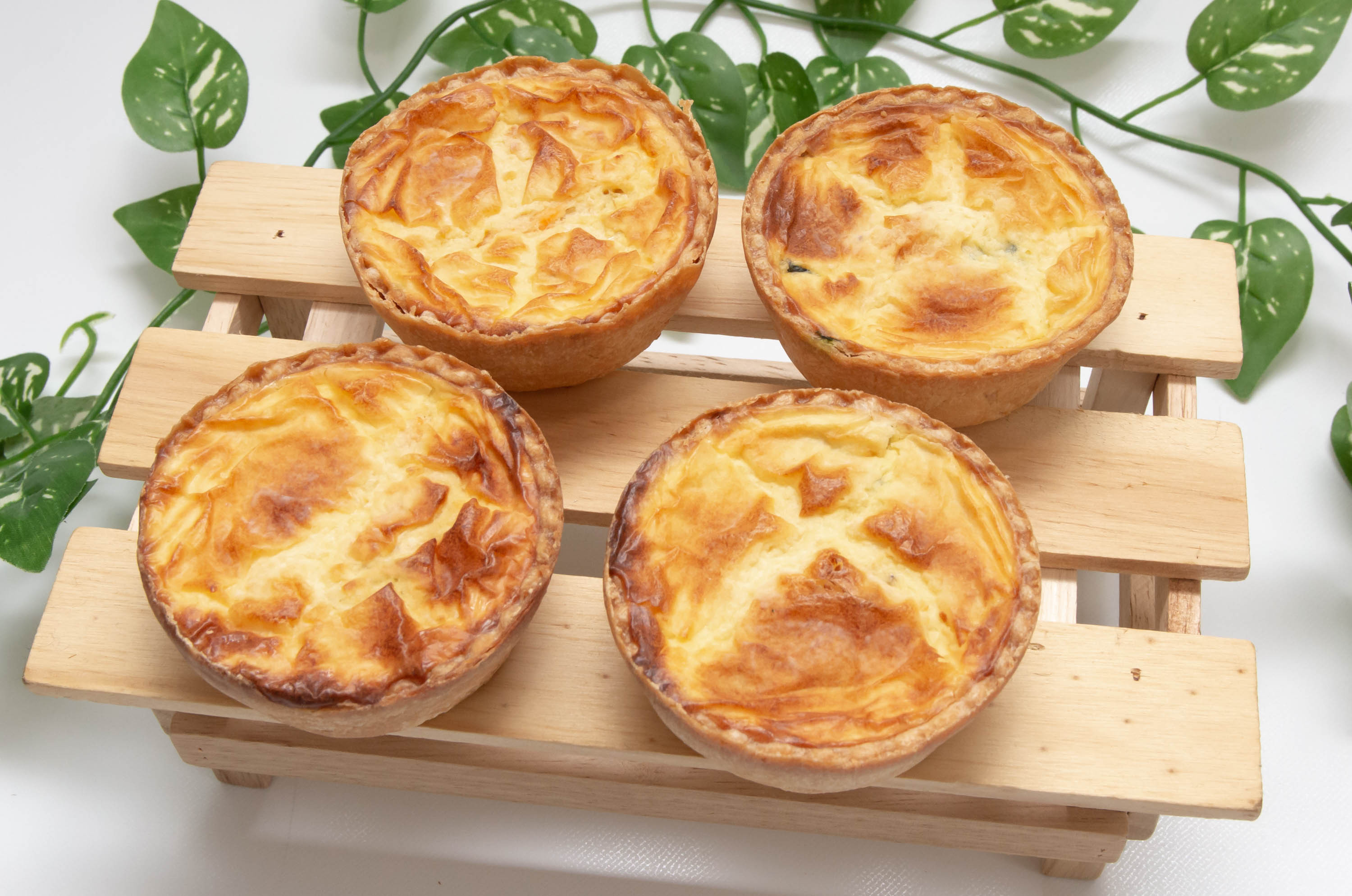 プリン屋さんが作った『かにのキッシュ』12個セット_04770