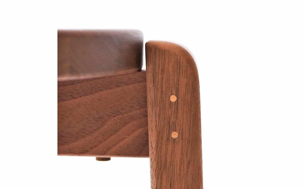 旭川家具　山室家具製作所　ALTO(アルト)　No.1　丸スツールウォールナット 【 国産 無垢 インテリア 木製 ナチュラル チェア スツール 椅子 リビング 玄関 北海道 】 _00526