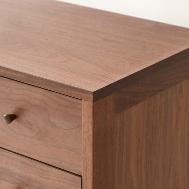 旭川家具　山室家具製作所　プロトNo.801チェスト(4段)　ウォールナット 【 国産 無垢 インテリア 木製 収納 ナチュラル キャビネット チェスト リビング ダイニング 北海道 】 _01968