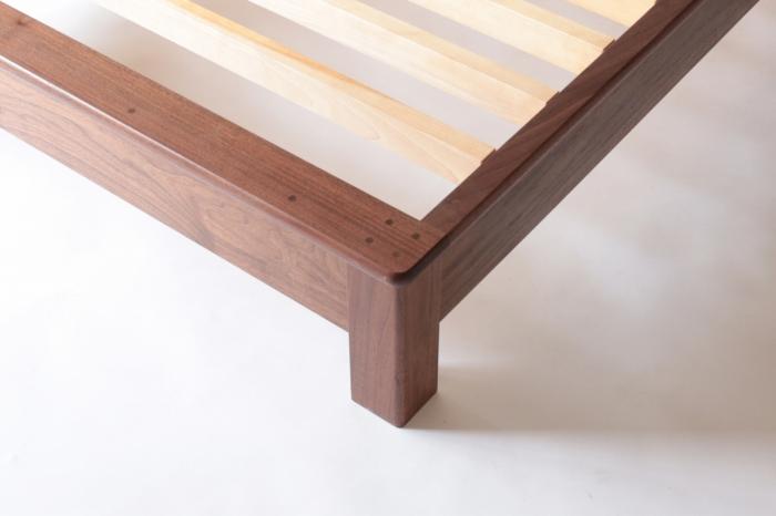 旭川家具 MUKU工房オリジナル ムク ベッド シングル ウォールナット 【 国産 無垢 インテリア 木製 ナチュラル すのこ シングルベッド ベッドフレーム 寝室 北海道 】 _02930