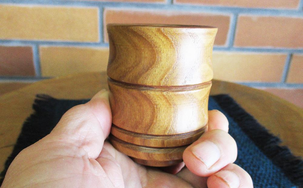 旭川産の槐（えんじゅ）ぐいのみ竹型ペア_01041