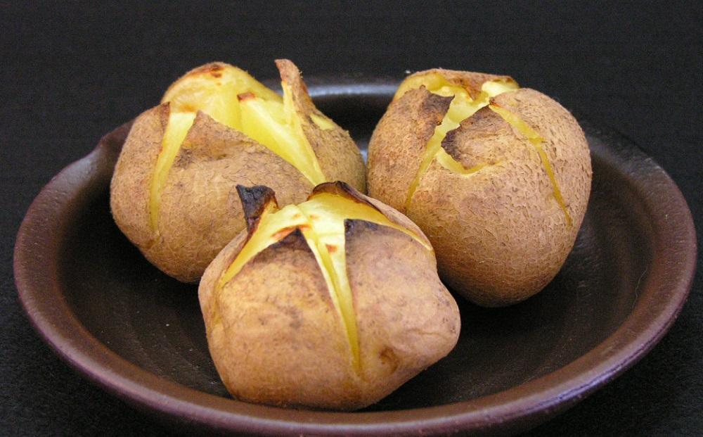 じゃがいもをコラボで!　きたあかり×インカのめざめ (各2kg) 2025年11月下旬頃発送開始予定 【 インカの目覚め じゃがいも ジャガイモ いも 芋 ポテト 旭川 北海道 野菜 】_03649