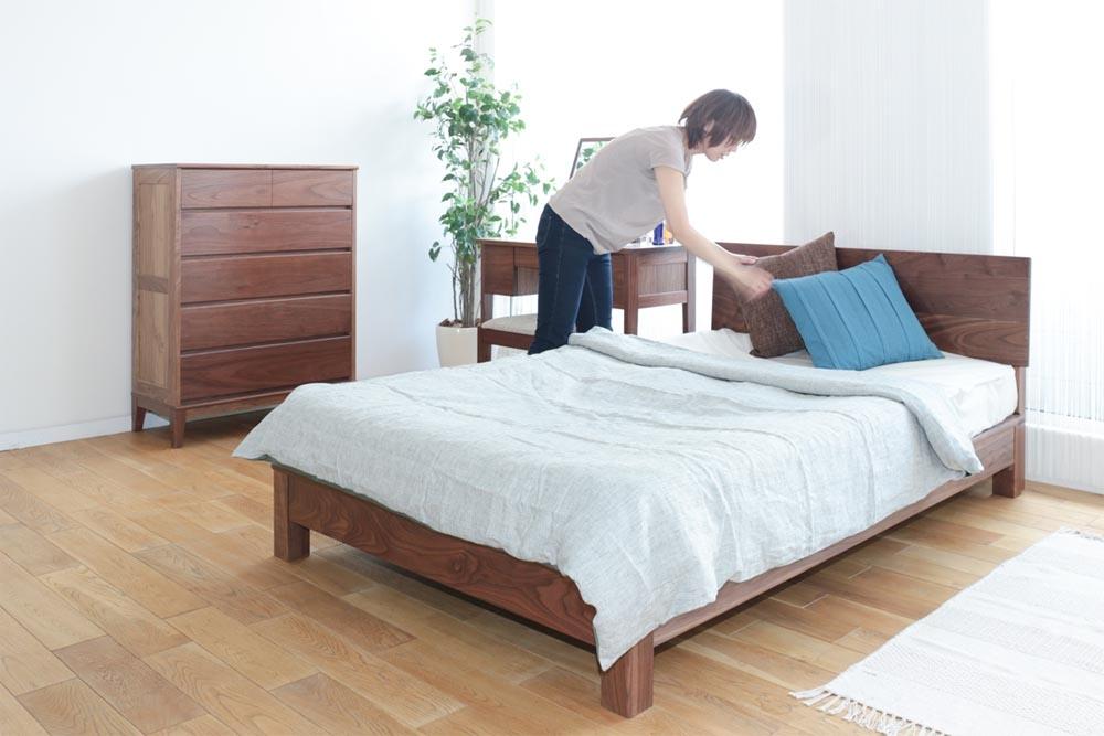 旭川家具 MUKU工房オリジナル ムク ベッド セミダブル ウォールナット 【 国産 無垢 インテリア 木製 ナチュラル すのこ セミダブルベッド ベッドフレーム 寝室 北海道 】 _03227