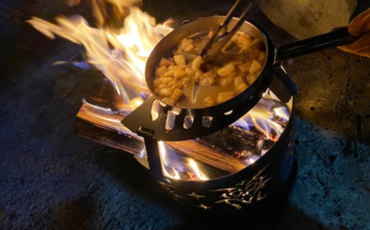 アイヌ柄 焚火台 と 専用五徳 （コタンコロカムイ） ブラック MROS002-1