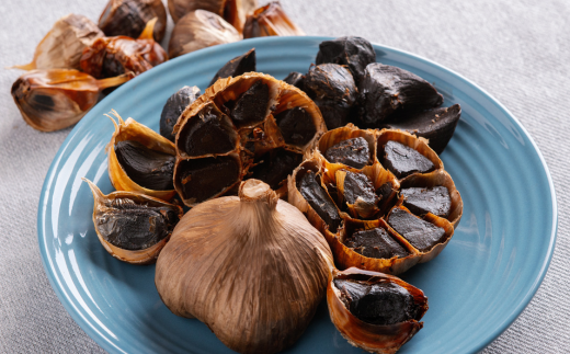 黒にんにく 北海道産 バラ 計840g（70g×12袋） MROBC005