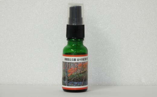 【期間限定！寄附額改定↓！】天然100％ 植物オイル使用 阿寒国立公園 紅葉の香り フレグランススプレー30ml 1本 精油 釧路 ご当地 アロマオイル アロマ ギフト リラックス 癒し _F4F-8207