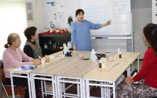 【期間限定！寄附額改定↓！】【体験1時間】 天然100％ パルファン 10ml 1本 釧路市ご当地の香り 精油 釧路 ご当地 アロマオイル アロマ ギフト リラックス 癒し_F4F-8226