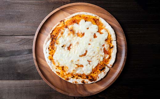 【期間限定！寄附額改定↓！】北海道産窯焼き冷凍ピザ「マルゲリータ 宝醇なトマトソースの軌跡」 1枚 冷凍ピザ ピッツァ PIZZA チーズ 小麦 本格 マルゲリータ ギフト プレゼント 釧路 北海道 _F4F-8550