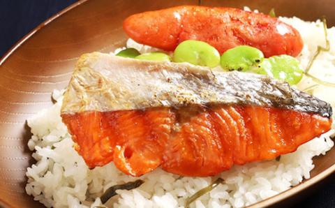 【期間限定！寄附額改定↓！】CAMPDEROBATA 3品 Aセット キャンプ飯 北海道産 牡蠣 帆立 アヒージョ 辛子明太子と紅鮭 ご飯のもと パンプキンケーキ 焼きりんご _F4F-1542