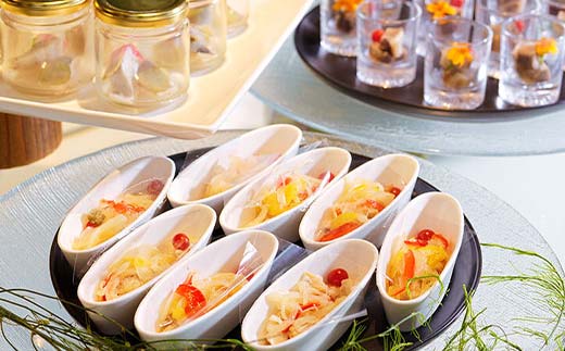 THE FOREST 阿寒 TSURUGA RESORT 1名様1室ご利用 1泊2食付 ( 旧：阿寒の森鶴雅リゾート 花ゆう香 ) 鶴雅 宿泊券 旅行 北海道 温泉 観光 阿寒 釧路市 旅行 ホテル 旅館 クーポン チケット 予約 父の日 母の日 _F4F-2102