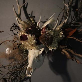 花鹿 ―ROKU― 鹿 角 オブジェ 飾り ドライフラワー インテリア シカ 鹿角 装飾 _F4F-3316