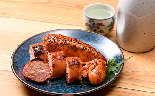 釧路ウロコボシ辛子明太子1kg入 明太子 たらこ タラコ 魚卵 すけとうだら 海鮮 魚介 ごはんのお供 辛味 からい ふるさと納税 北海道 釧路 _F4F-4199