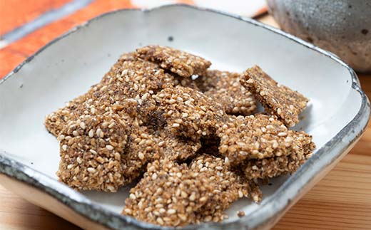 【期間限定！寄附額改定↓！】無添加【おさかなクリスピー】甘辛しょうゆ×4個 魚 お菓子 無選別 小分け せんべい おせんべい スナック 和菓子 手土産 お取り寄せ ギフト 贈り物 おやつ _F4F-5082