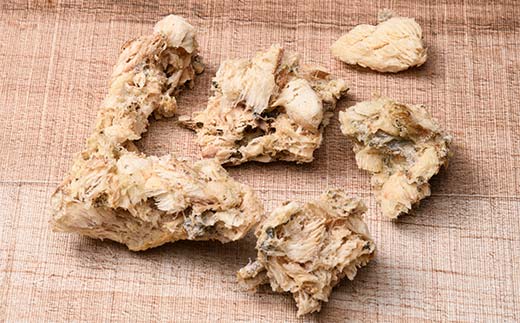 【期間限定！寄附額改定↓！】わんこのおかず 30g×2袋 ペットフード ドッグフード 動物 犬 餌 エサ おやつ ごはん ご飯 間食 ご褒美 スケトウダラ ハラス 北海道 フリーズドライ タンパク質 アミノ酸 無添加 _F4F-7839