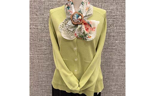 天然木のストールリング 小花（茶色） ストールリング ストール 雑貨 日用品 ファッション 母の日 プレゼント 敬老の日 誕生日 ギフト _F4F-7997