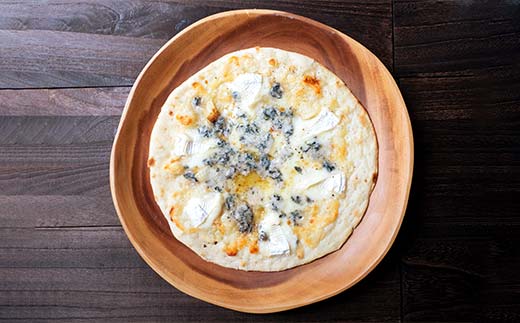 北海道産窯焼き冷凍ピザ 6枚セット 「宝醇なトマトソースの軌跡＆至神のゴールディチーズ」 冷凍ピザ ピッツァ PIZZA チーズ 小麦 本格 マルゲリータ クワトロフォルマッジ ギフト プレゼント 釧路 北海道 _F4F-8547