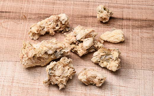 【期間限定！寄附額改定↓！】メルクルのたらフリーズ ペットフード 2袋 ドッグフード 動物 犬 餌 エサ おやつ ごはん ご飯 間食 ご褒美 フリーズドライ 高タンパク 低脂肪 オメガ３脂肪酸 北海道 無添加 無着色 _F5F-0133