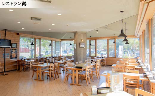 【期間限定！寄附額改定↓！】★赤いベレー 共通利用券★ 1,000円×10枚（宿泊・レストラン飲食・日帰り入浴で利用可） 北海道釧路市 温泉 宿泊 飲食 日帰り入浴 チケット クーポン 施設利用券 旅行 レジャー お食事券 入浴券 観光 _F5F-0143