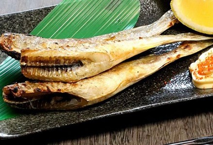 【期間限定！寄附額改定↓！】【北海道産】 生干し こまい 1kg×2箱 ふるさと納税 魚 F4F-0306